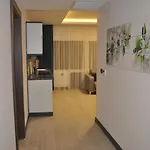Golaz アパートホテル