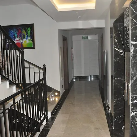 Aparthotel Golaz *